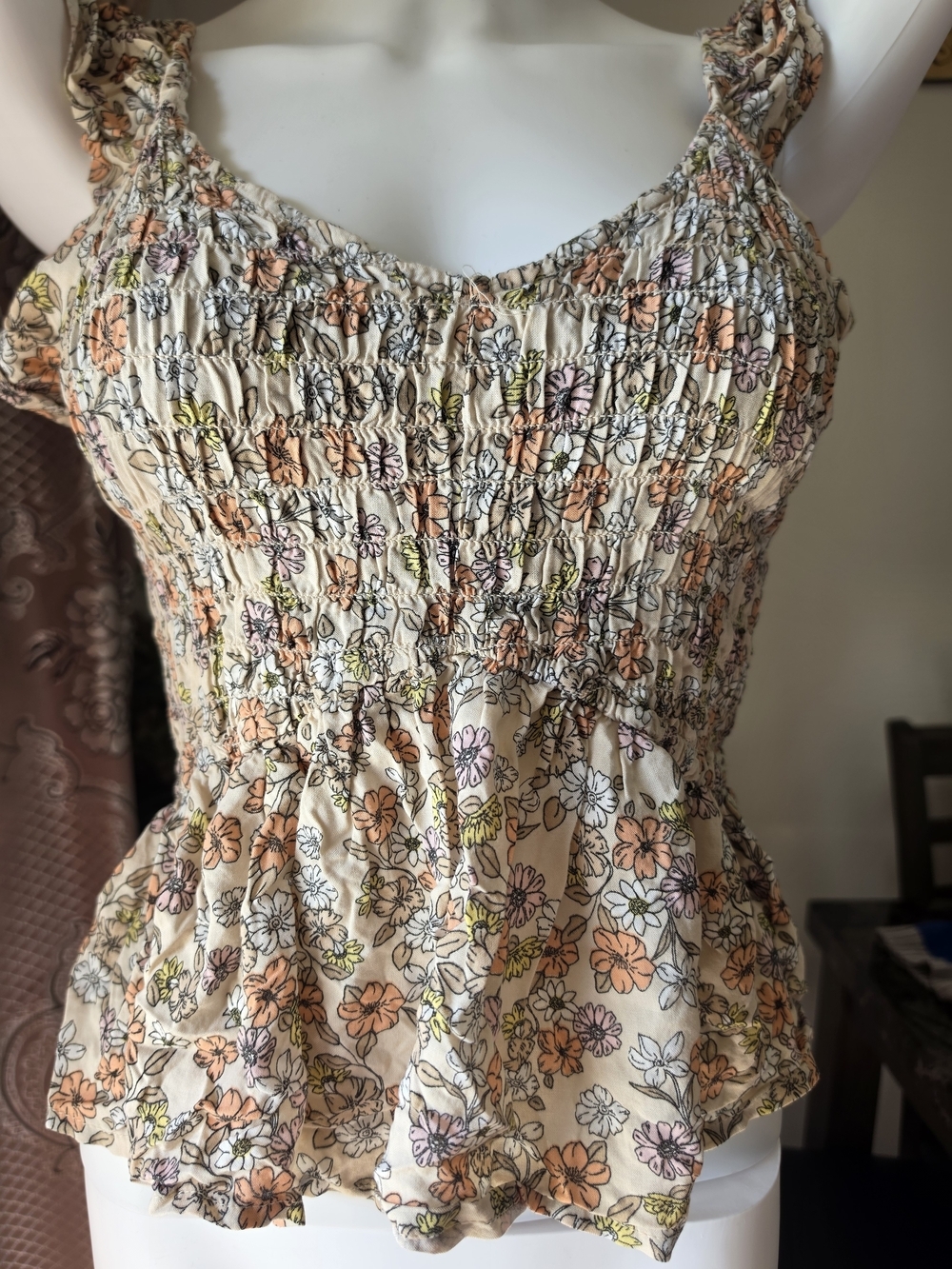Japna NWOT Floral Smocked Peplum Ruffle Tank Top Size S